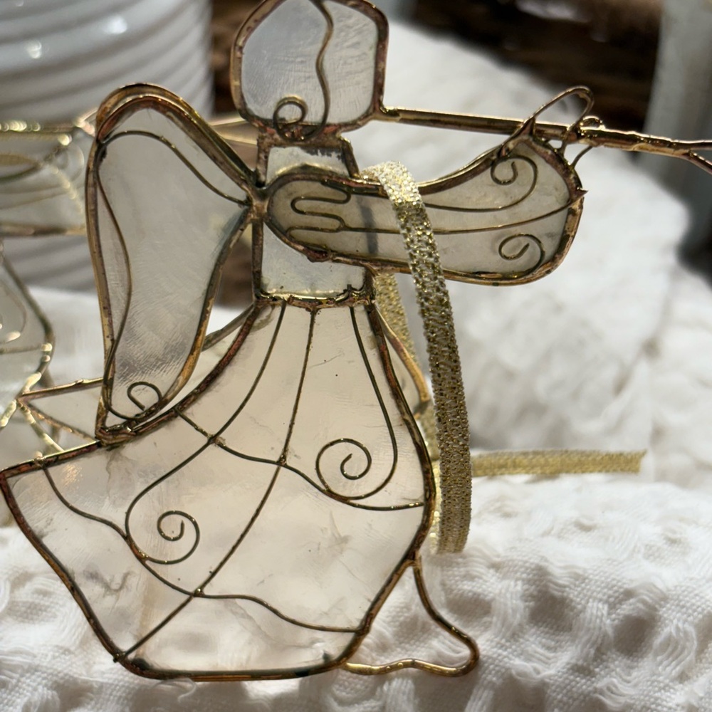 Capiz Shell Angels - Picture 2 of 10